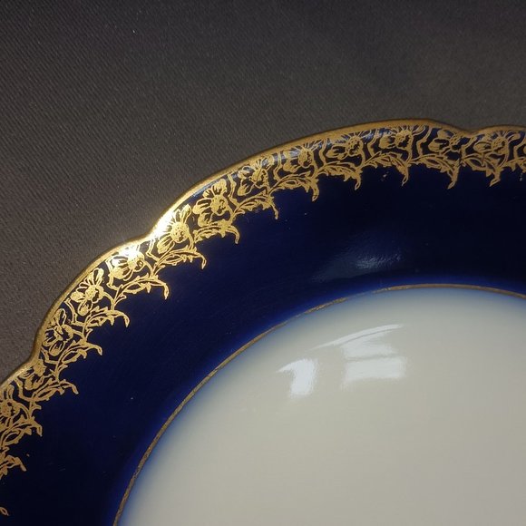 Vintage Royal Gallery Gold Buffet Limoges 8 3/4" Plate - Picture 3 of 7